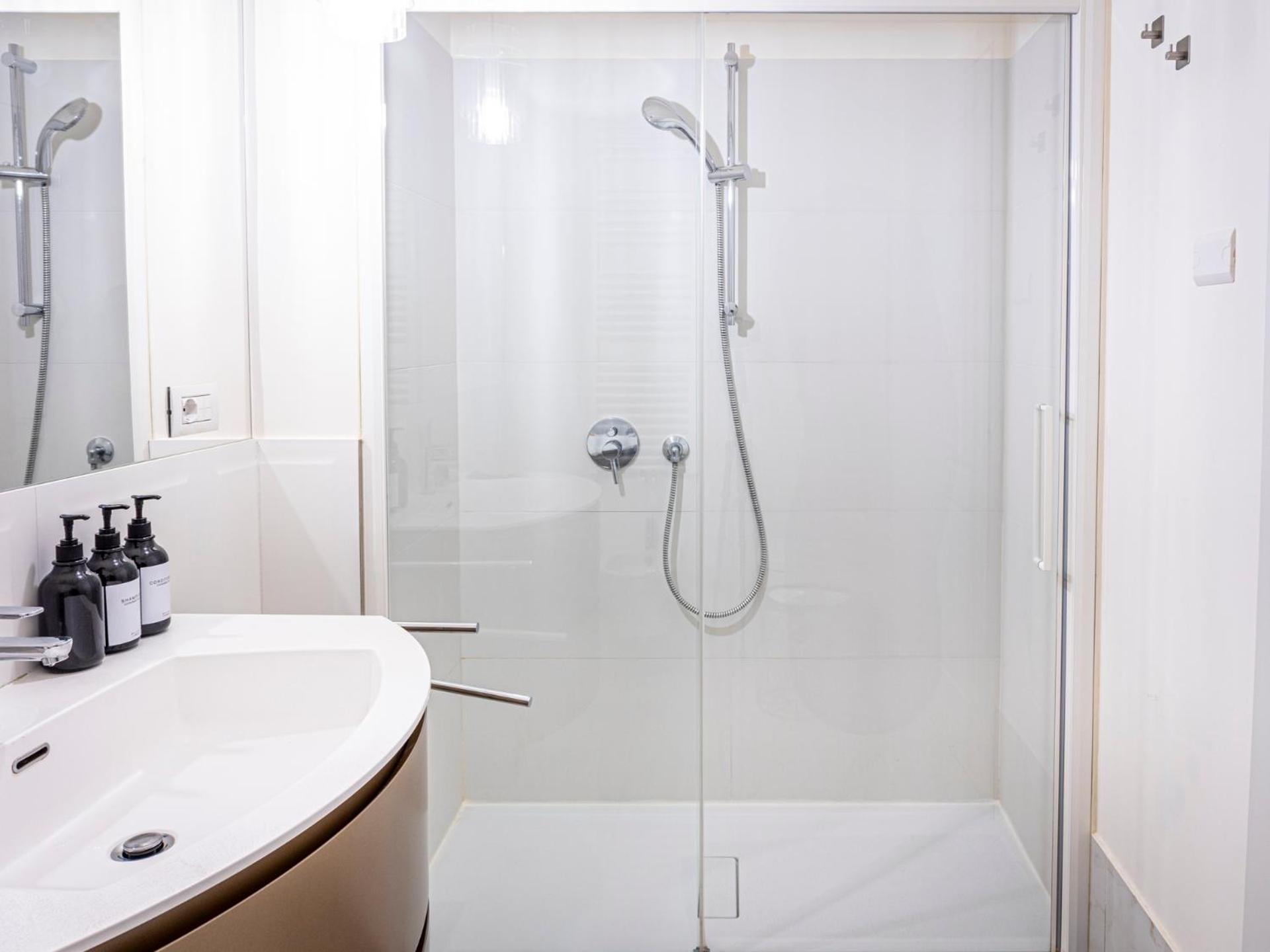 Luxury Sant'Ambrogio Apartment Milano Ngoại thất bức ảnh