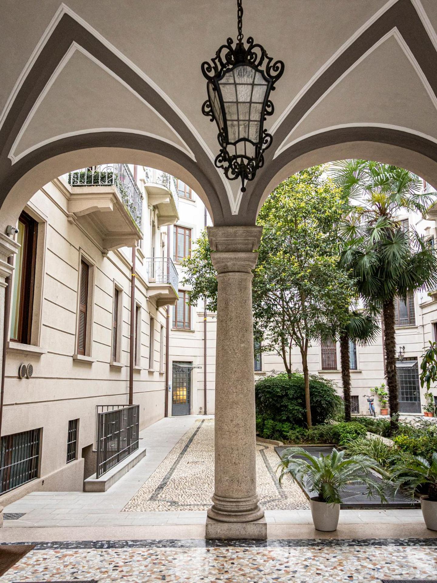 Luxury Sant'Ambrogio Apartment Milano Ngoại thất bức ảnh